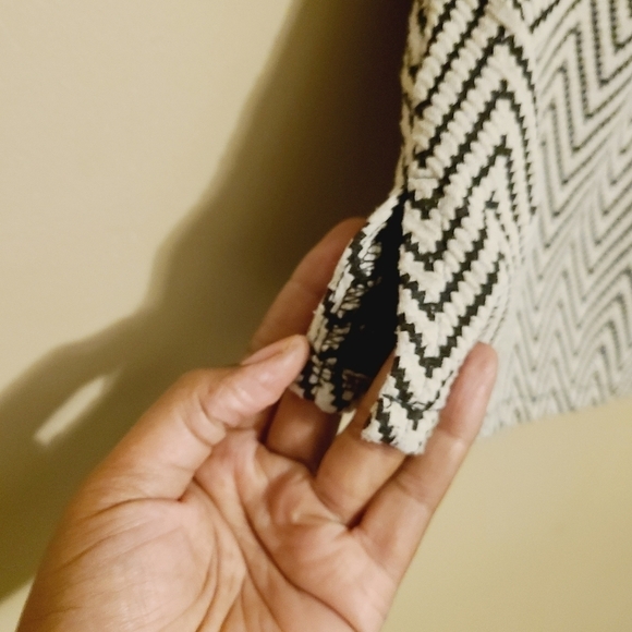 Esley | Women's Chevron Print Blouse with Tassels (Size Medium) - Picture 10 of 14